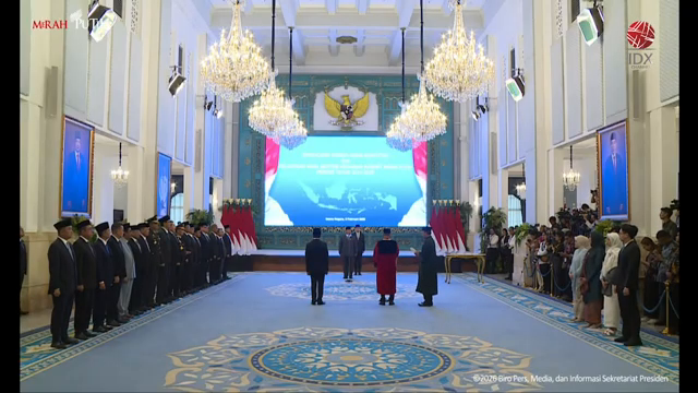   Live - Pengucapan Sumpah Hakim Konstitusi Dan Pelantikan Wakil Menteri Keuangan   Breaking News.