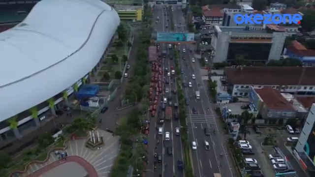 Tolak Bus Trans Beken  Ratusan Sopir Angkot Di Bekasi Gelar Unjuk Rasa Dan Sweeping