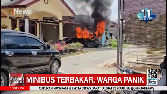 Minibus Terbakar Hebat Saat Parkir Di Rumah  Warga Berhamburan Panik  Full Inews Room (08 02)