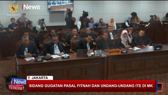   Live  Sidang Pendahuluan Gugatan Pasal Fitnah Dan Uu Ite Yang Diajukan Oleh Roy Suryo Cs (10 02)