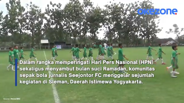 Legenda Timnas Indonesia Dan Seejontor Fc Gelar Coaching Clinic Dan Tanding Persahabatan