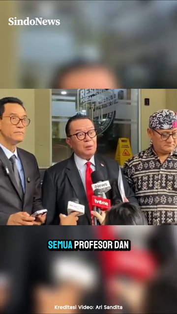 Roy Suryo Cs Ajukan 6 Ahli Soal Ijazah Jokowi  Termasuk Mantan Wakapolri Oegroseno