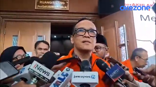 Plesetkan Lagu Iwan Fals  Eks Wamenaker Noel Nyanyi Lagu Berjudul Ott Bocil   Snapnews